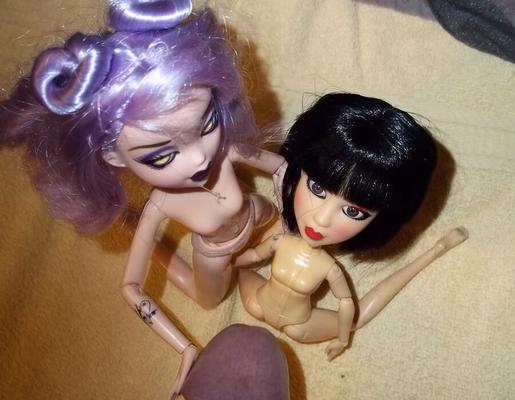 Yasmina and Yuki