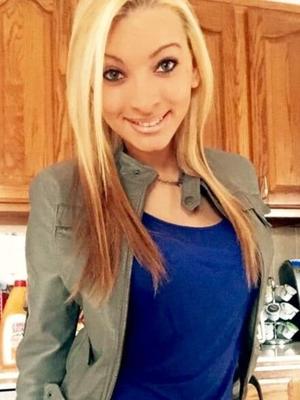 Bimbo hand job princess Shaina C.