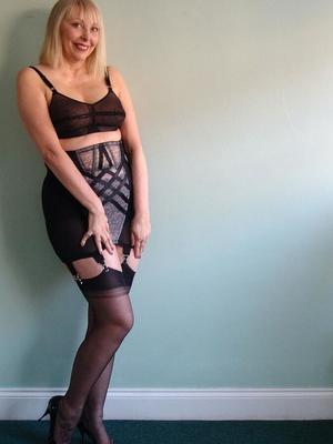 LADY LINGERIE