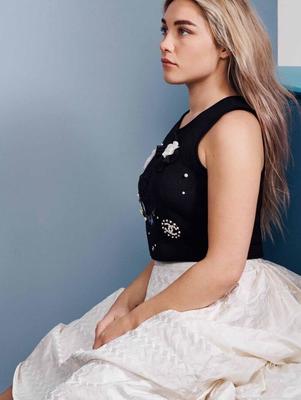 Florence Pugh Elle HQ