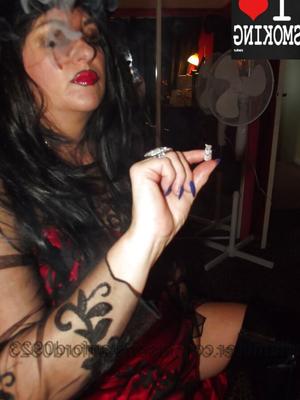 GOTHIC SLUT PT