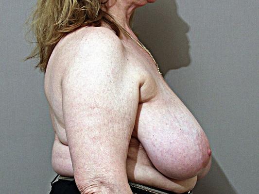 Huge mature Tits