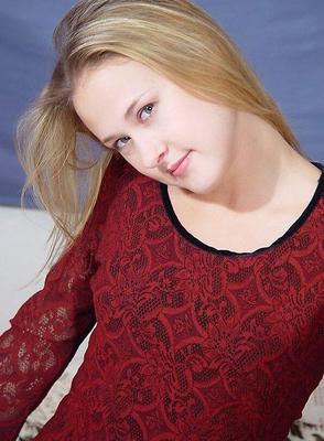 Hot... Hotter... Sexy Lady