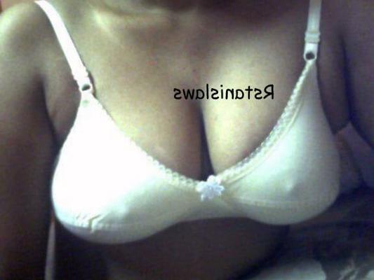 Sri Lankan hot wife