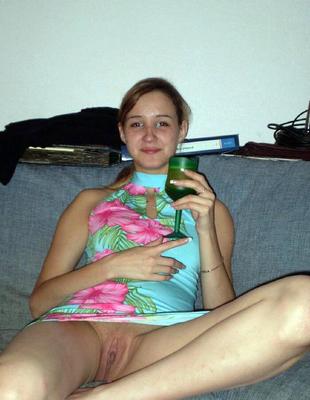 Drinking hot women .