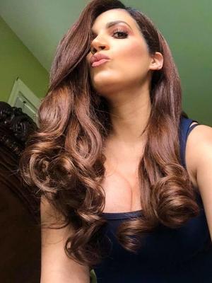 HERMOSA Y BUENOTA