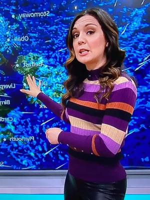 Lust for Leggings! WeatherGirl Laura Tobin