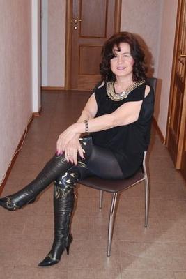 Milfs &amp; Gilfs wearing Boots no.