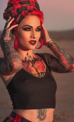 Lena Scissorshands