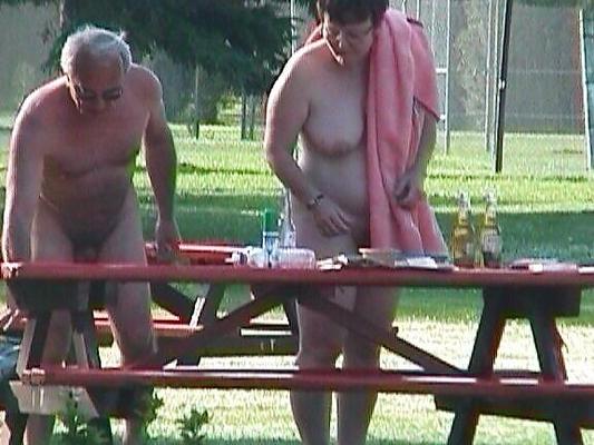 Mature nudist