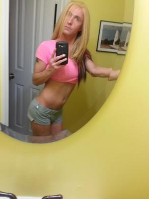 slut in the bathroom KimberlyGeorge