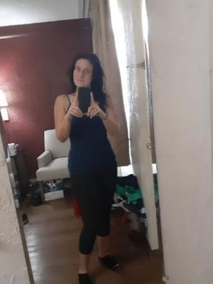 FL Motel bar whore needs to pay daily rate