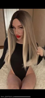 Katherine 💕 Free Photos - 9 Pics