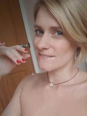 Blonde skinny girlfriend shows her nude body