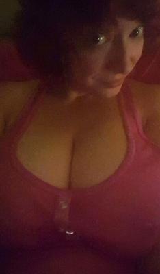 Selfshot et MILF rousse empilée