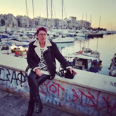 Greek MILF from Social Media : Efterpi
