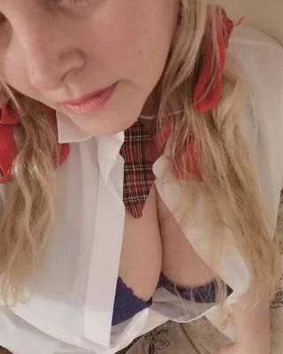 Just an innocent school girl posing for Daddy