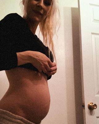 Sexy Pregnant Girls