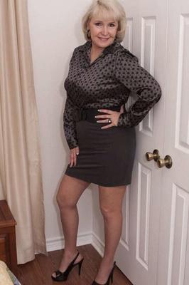 Lola Lee