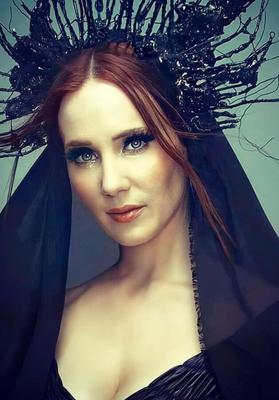Simone Simons