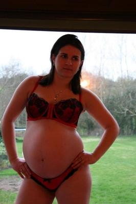 Sexy Pregnant Joanne