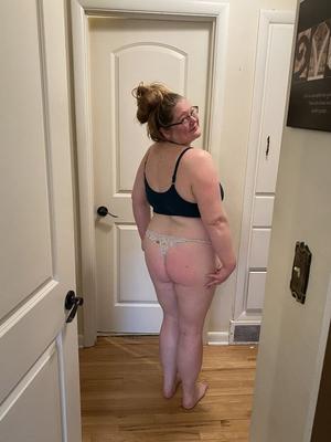 私の写真を数枚だけお楽しみください
