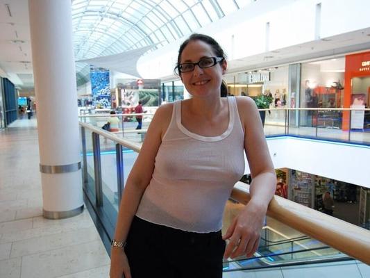 Older and hot (Braless)