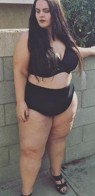 Mega legged sexy ssbbw Greek pear Jennie
