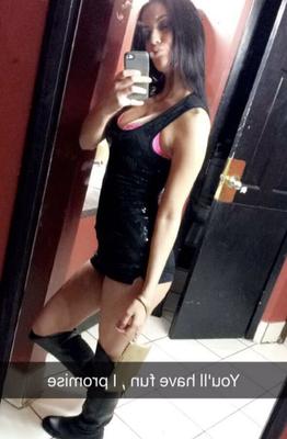 HOT Virginia Former Hooters Girl
