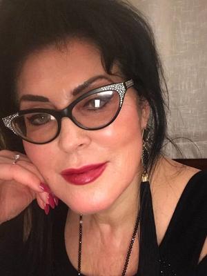 Sexy milf bitch