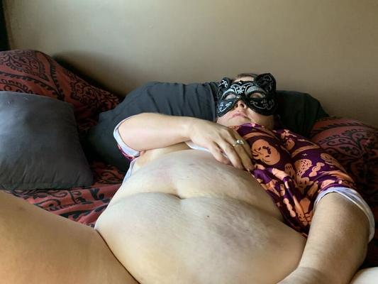 Halloween Hatchet Pussy Photoset