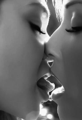 Lesbian Kisses