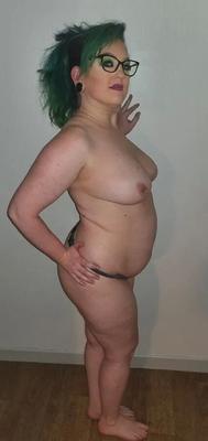 Chubby MILF Amy Leaf- First pics of 2023