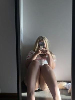 Amina Free Photos