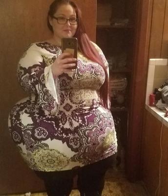 Mega Pear SSBBW Scarlett Unreal Ass Hips Belly Pawg Goddess