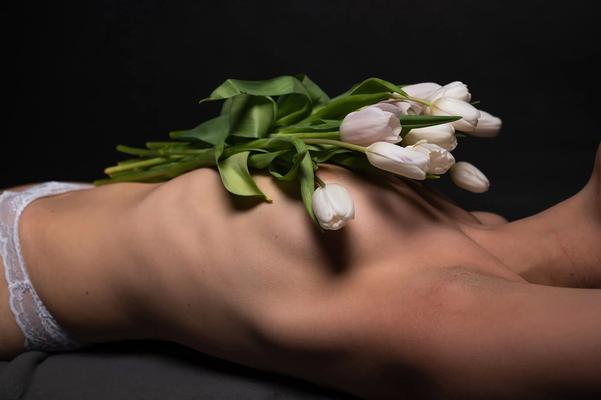 Flowers Photoshoot - 6 Pics