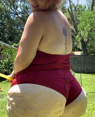MEGA Big Butt MILF