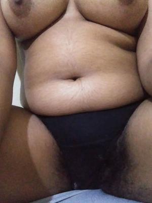 Young Sinhala sexy Girl Body