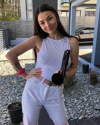 Patrycja Krypo (Dziewczyna Young Igi)