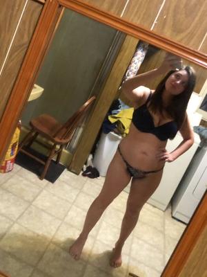 Saggy tit slut Mallory