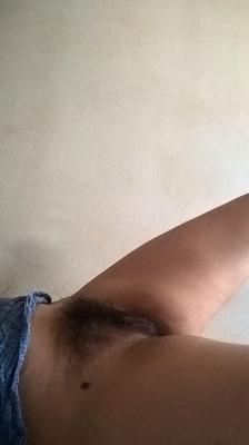 Hairy JoyTwoSex Allein und geil