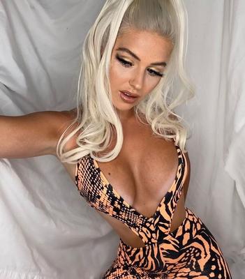 Chav Bimbo Danielle