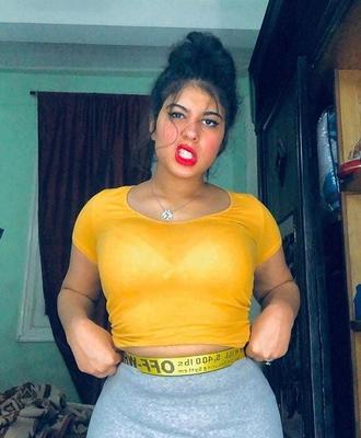 Egyptian Rool Very Hot Model Fover