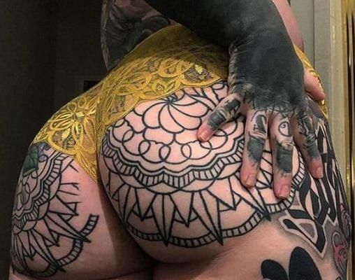 Thick and curvy tattoo pawg bbw sexy big ass