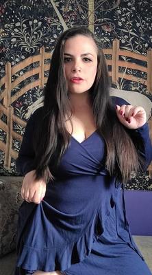 I crave this girl&;s TWAT!