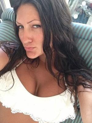 Date-a-milf