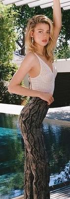 NICOLA PELTZ PICTURES