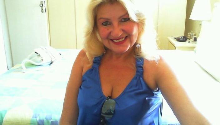 Sexy face and big bobs