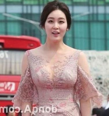 announcer ah young shin