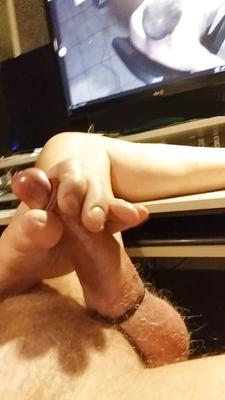 exhibitionist bondage cumshot on cams bis